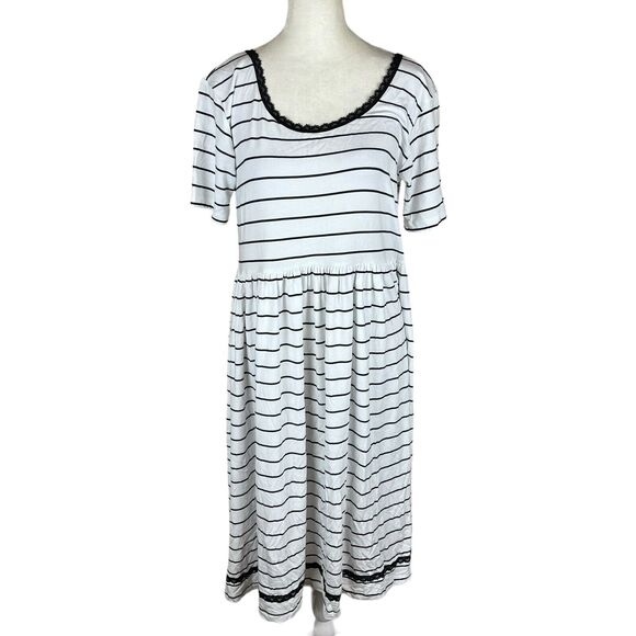 Rosie Pope Women's Short Sleeve Empire Waist Slip M - Picture 2 of 6